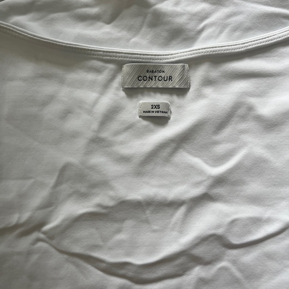 Aritzia Babaton Contour Tube Top- Waist size 2XS - Picture 3 of 3